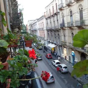 https://gli-appartamenti-di-palazzo-umberto-i.taorminaitalyhotels.com