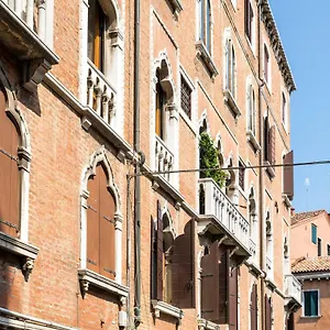 https://san-zaccaria-apartment.hotelslidodijesolo.com